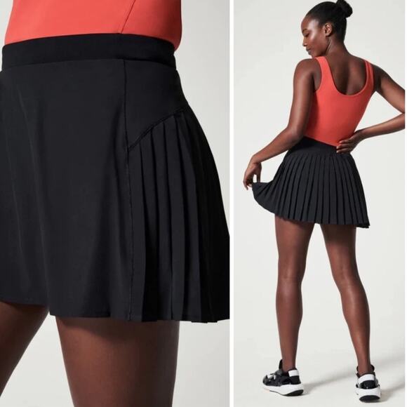 SPANX get moving pleated skort size medium - Picture 1 of 7